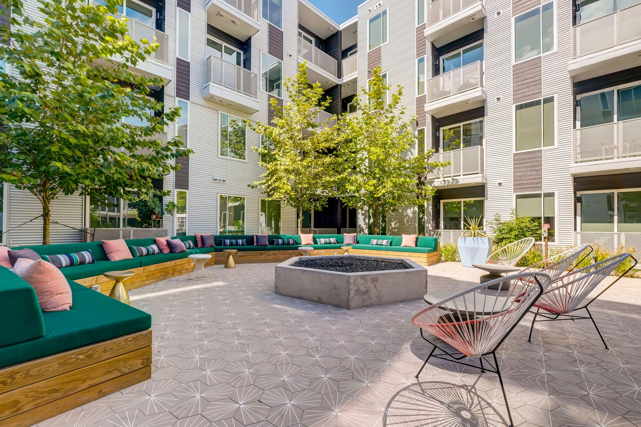 The Pearl Courtyard